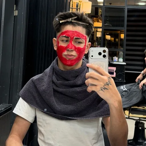 Alikolikk WhatsApp kanal görseli